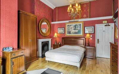 Opulence Boutique Hotel