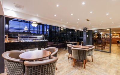 Waterside Hotel & Leisure Club