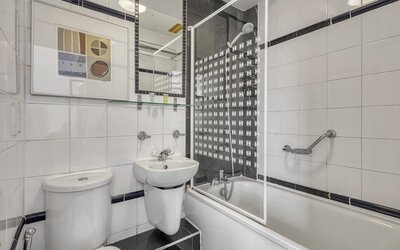 Opulence Boutique Hotel