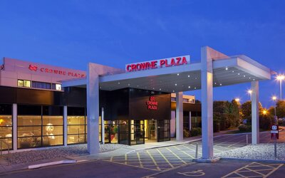 Crowne Plaza Manchester Airport by IHG