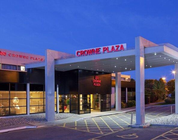 Crowne Plaza Manchester Airport by IHG