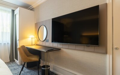 Crowne Plaza Manchester Airport by IHG