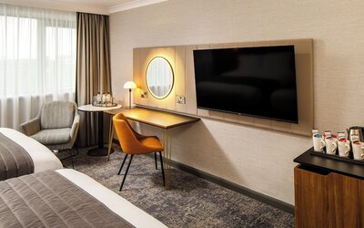 Crowne Plaza Manchester Airport by IHG
