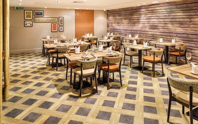 Crowne Plaza Manchester Airport by IHG