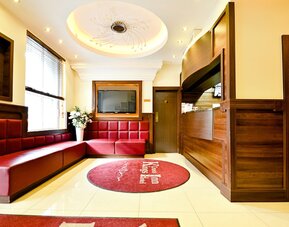 Kings Cross Inn Hotel