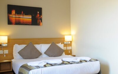 Kings Cross Inn Hotel