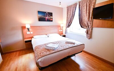 Kings Cross Inn Hotel