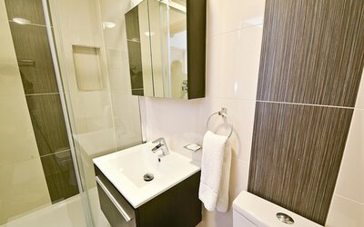 Kings Cross Inn Hotel