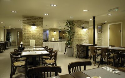 Kings Cross Inn Hotel