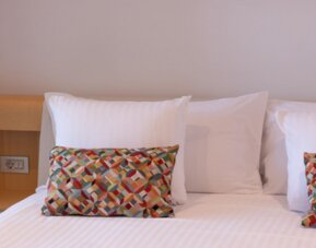 Hotel NM Suites By Escampa Hotels