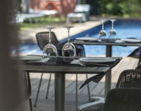 Hotel NM Suites By Escampa Hotels