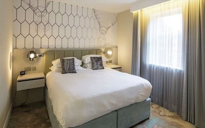 Day use room with natural light at DoubleTree By Hilton Hotel & Spa Chester.