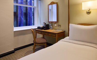 Radisson Blu Hotel, London Leicester Square
