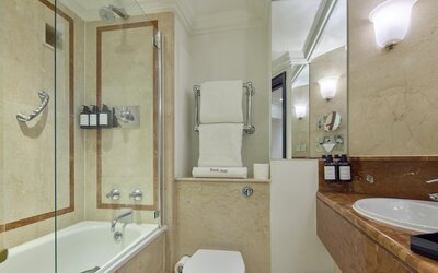 Radisson Blu Hotel, London Leicester Square