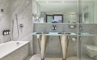 Radisson Blu Hotel, London Leicester Square