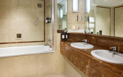 Radisson Blu Hotel, London Leicester Square