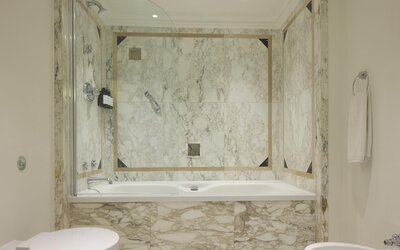 Radisson Blu Hotel, London Leicester Square
