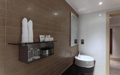 The Marble Arch Hotel, by Thistle