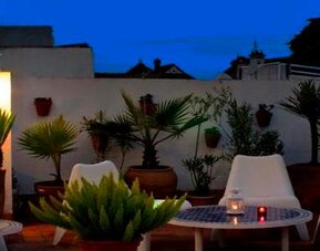 Hotel Un Patio En Santa Cruz