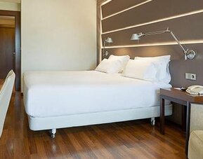 NH Sevilla Plaza De Armas