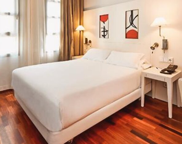 NH Valencia Las Artes