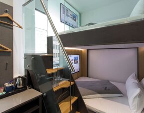 The Z Hotel City