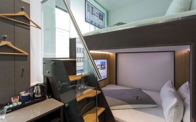 The Z Hotel City