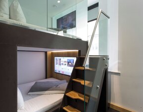 The Z Hotel City