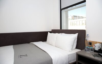The Z Hotel City