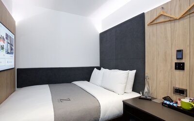 The Z Hotel City