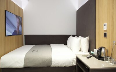 The Z Hotel City
