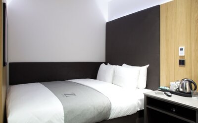 The Z Hotel City