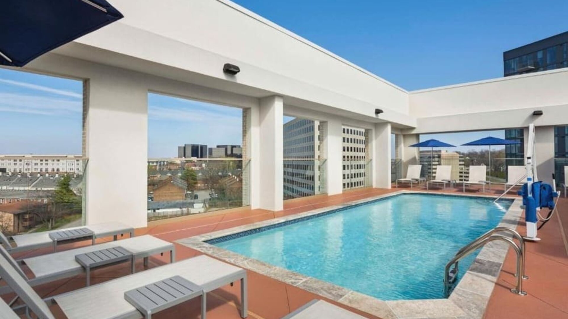 Outdoor pool at Hilton Garden Inn Nashville West End Avenue.