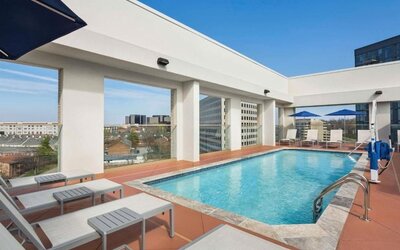 Outdoor pool at Hilton Garden Inn Nashville West End Avenue.