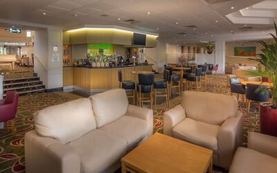 Lobby and lounge at Hilton Leicester.