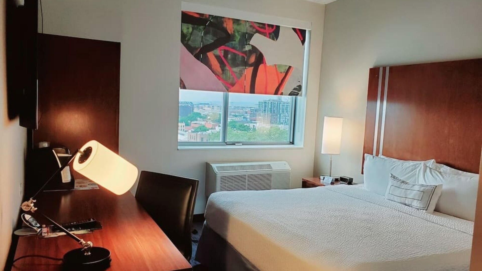 Day use room with natural light at Fairfield Inn & Suites New York Brooklyn.