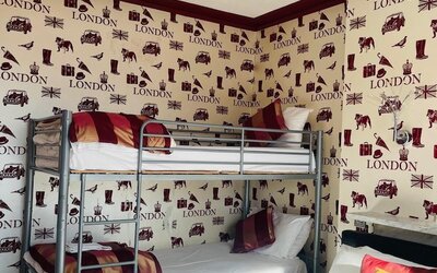 Crompton Guest House