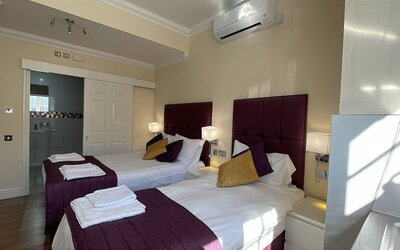 Crompton Guest House