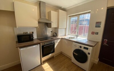 Crompton Guest House