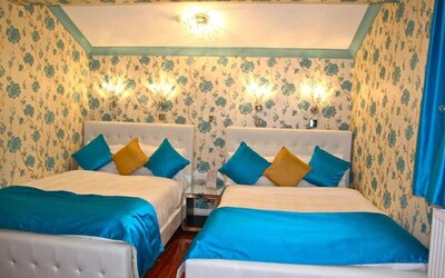 Crompton Guest House