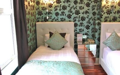 Crompton Guest House