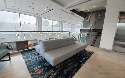 Comfortable coworking couches at Fairfield Inn & Suites New York Brooklyn.