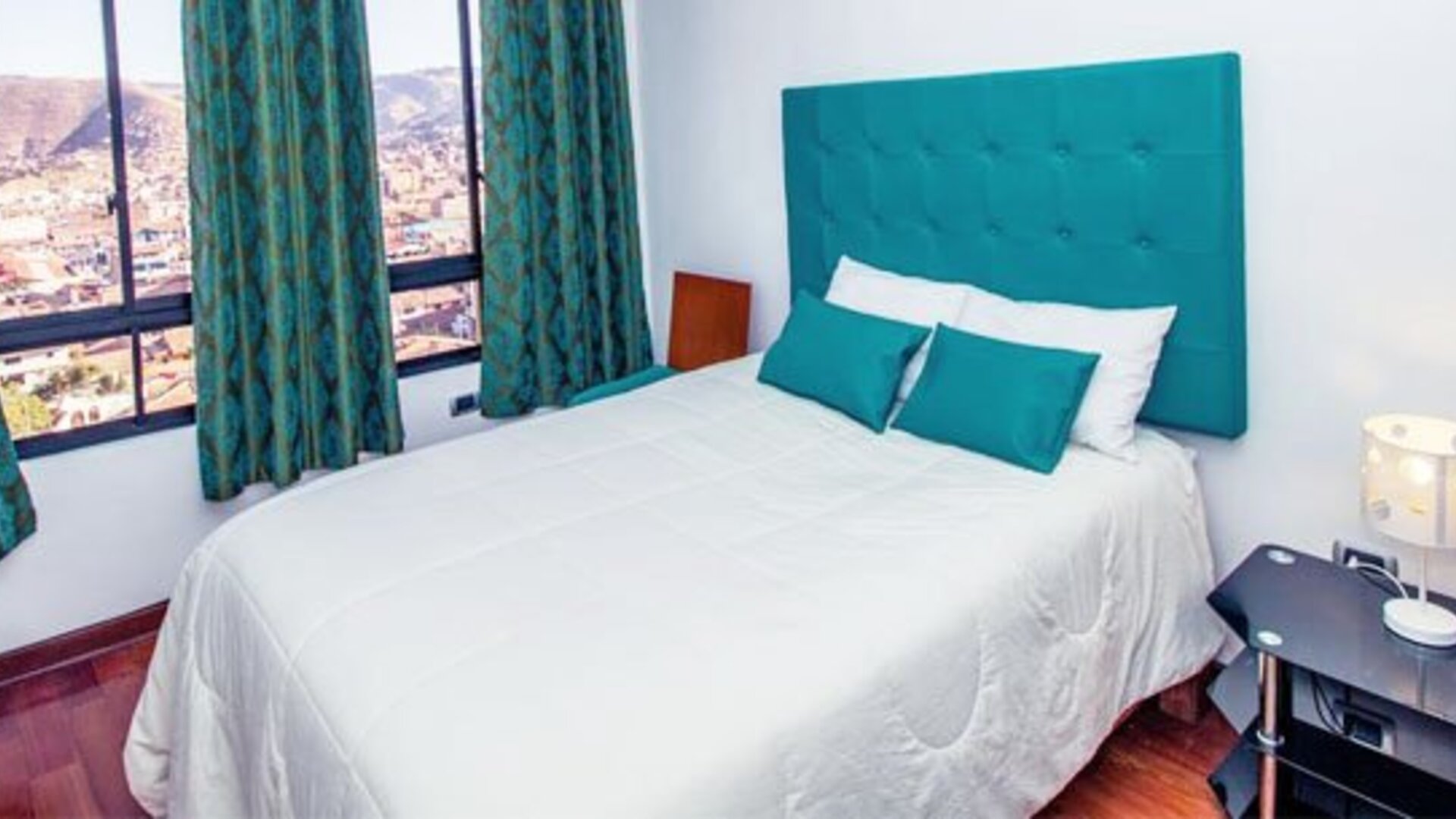 Hotel & Apartments Davesa House