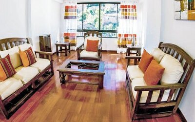 Hotel & Apartments Davesa House