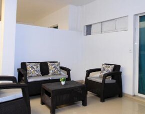 Hotel Abi Inn By GEH Suites