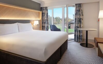Day use room with natural light at Hilton Cobham.