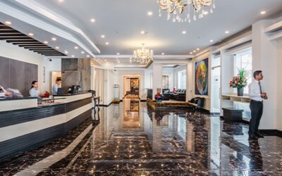 Nobility Grand Hotel