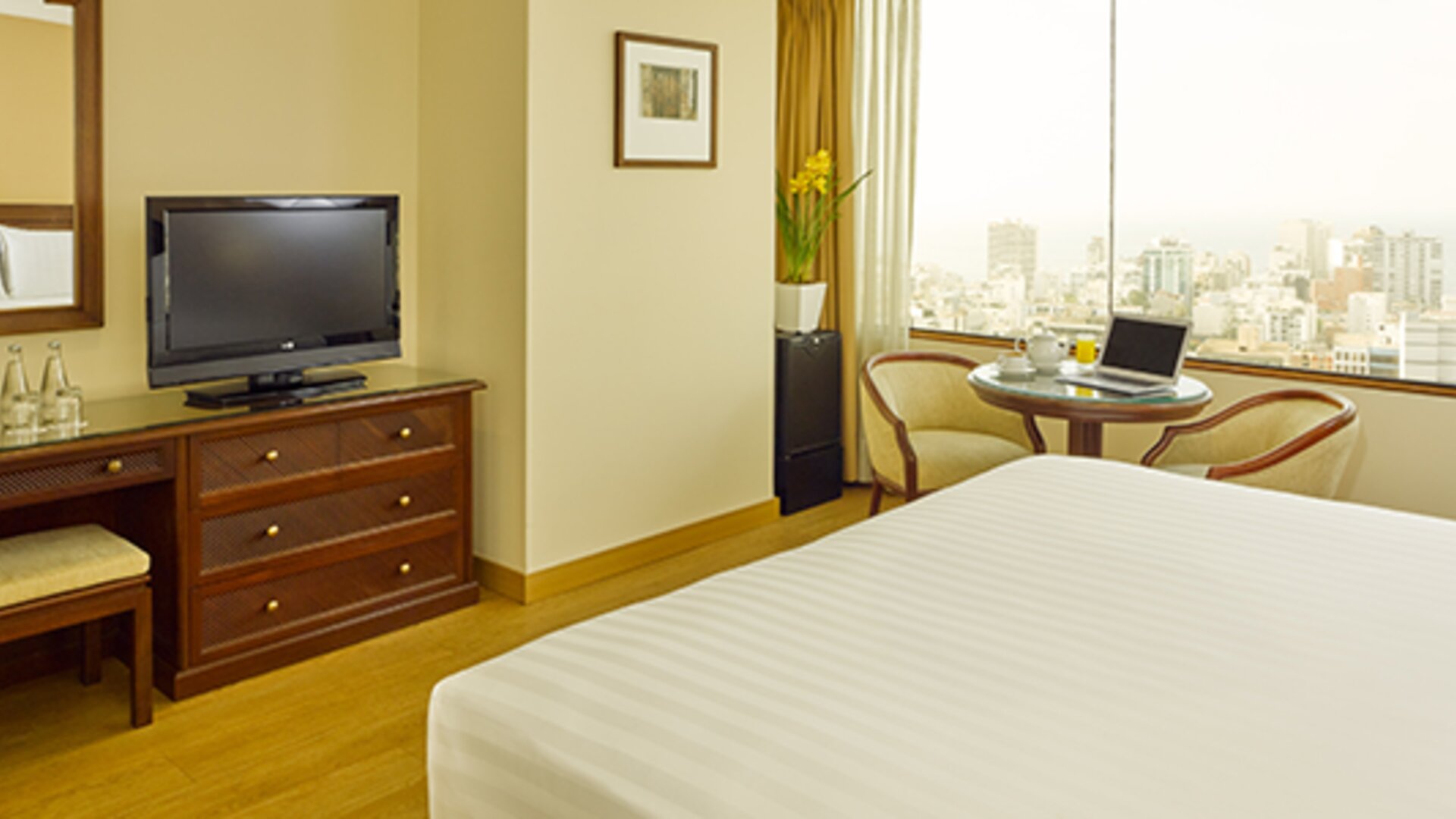 Hotel Estelar Miraflores