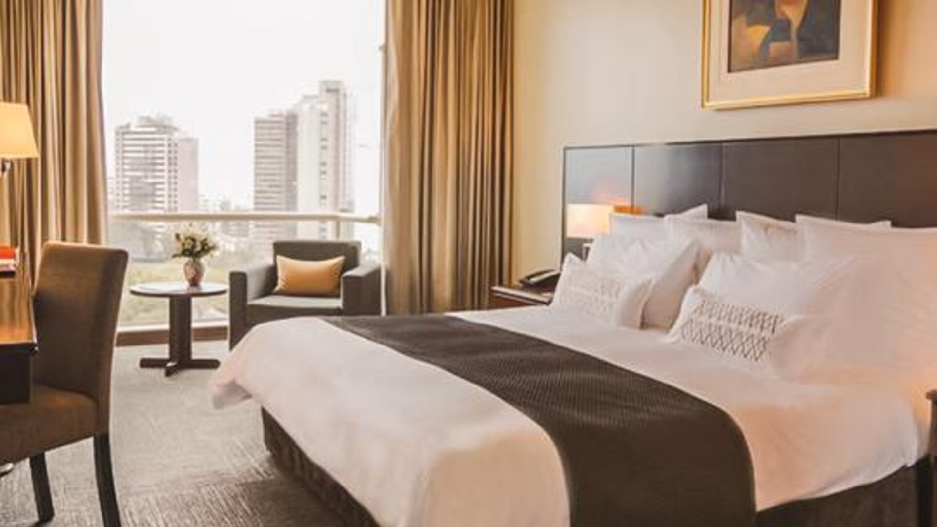 Delfines Hotel & Convention Center