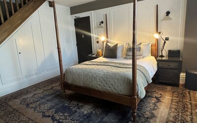 Manor House Lindley